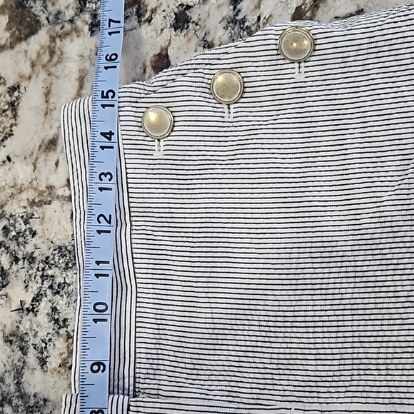 2/$10 J Crew seersucker skirt - Picture 4 of 5